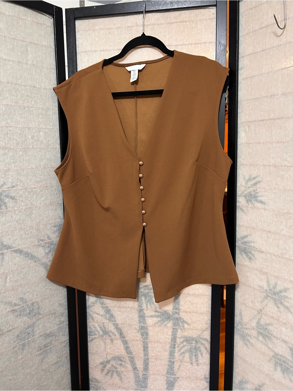 H& M Women's Brown Interlock Vest Sz XL Gold Tone Button Accent Deep V-Neck